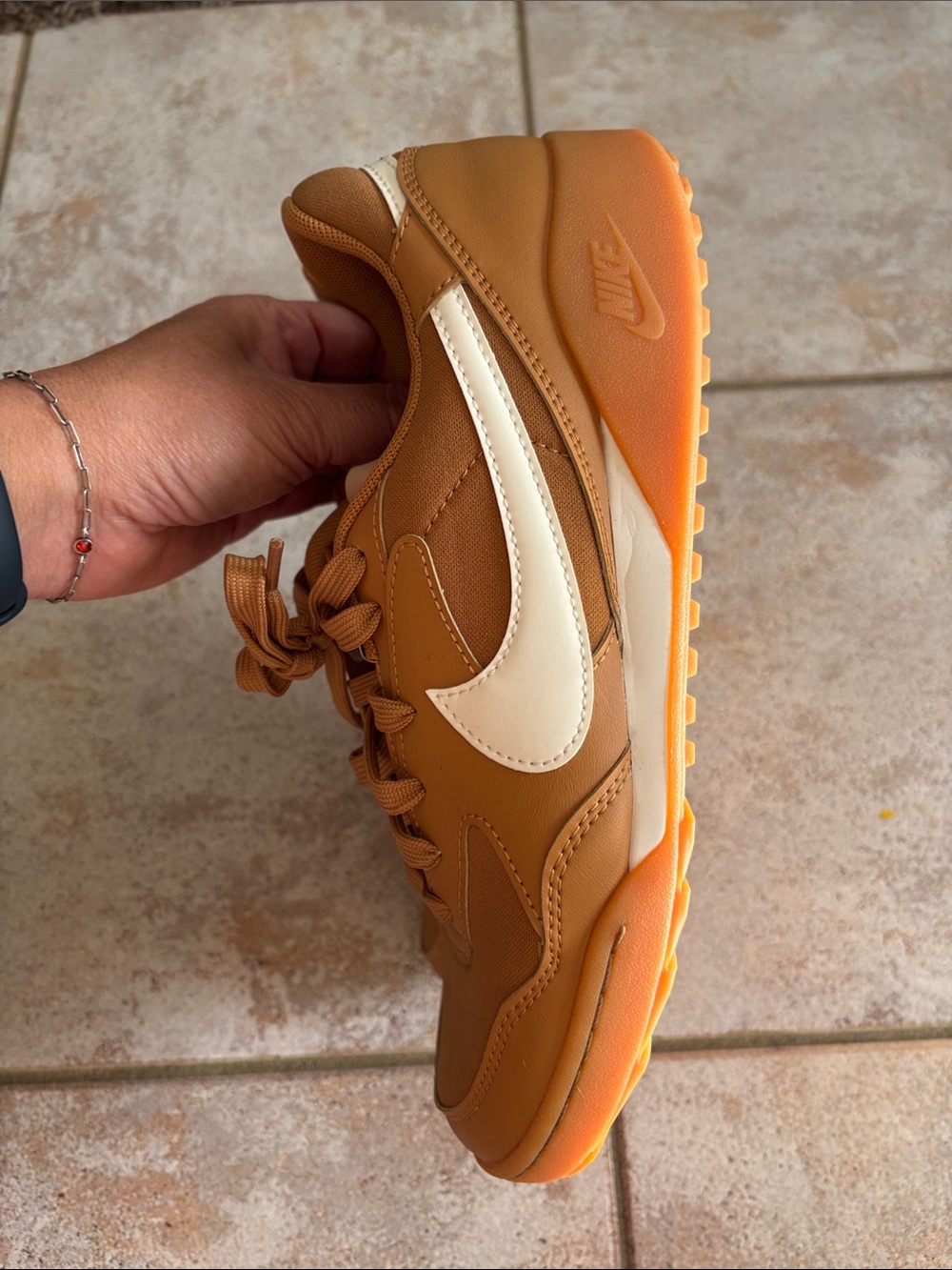 Nike Tan/Brown Low-Top Sneakers with White Swoosh - Picture 3 of 4